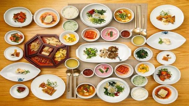 Cách sắp xếp, bày trí các món ăn trên bàn ăn của người Hàn